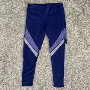Purple fabletics leggings